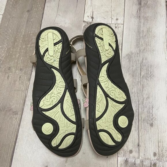 NWB J Sport by Jambu Woodland Taupe Sandals Sz 9.5 - Picture 6 of 6
